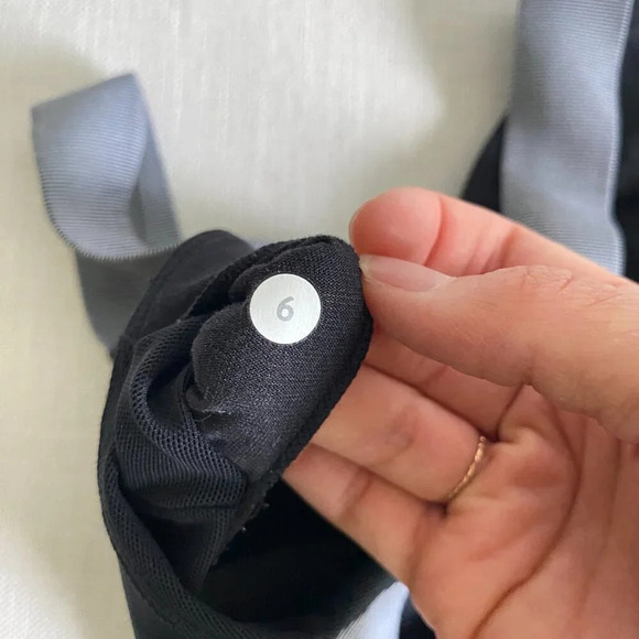 LULULEMON Vintage Black and Gray Push Your Limits Striped Tank Size 6 - Picture 10 of 11